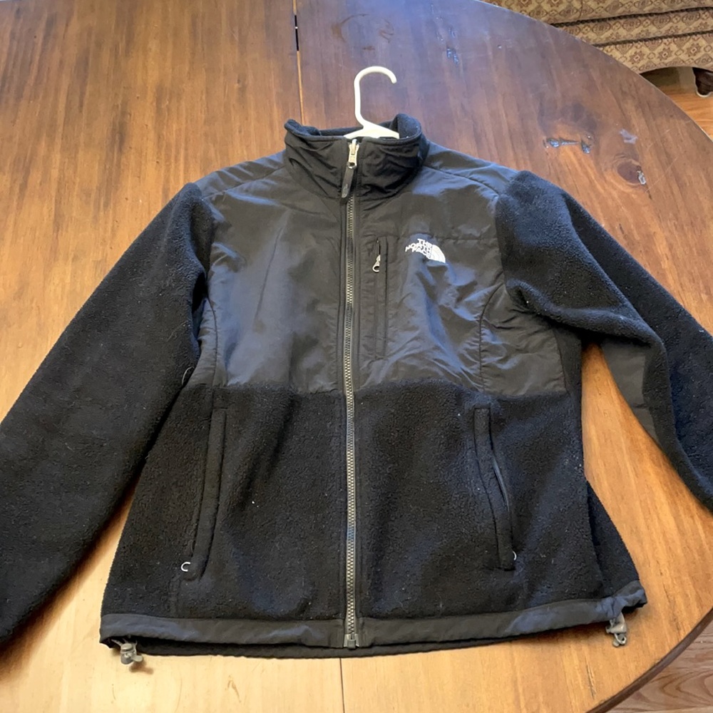 Northface women’s medium black fleece